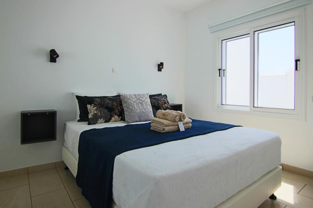 Phaedrus Living: Seaside Luxury Flat Lighthouse 62 Apartment Paphos ภายนอก รูปภาพ